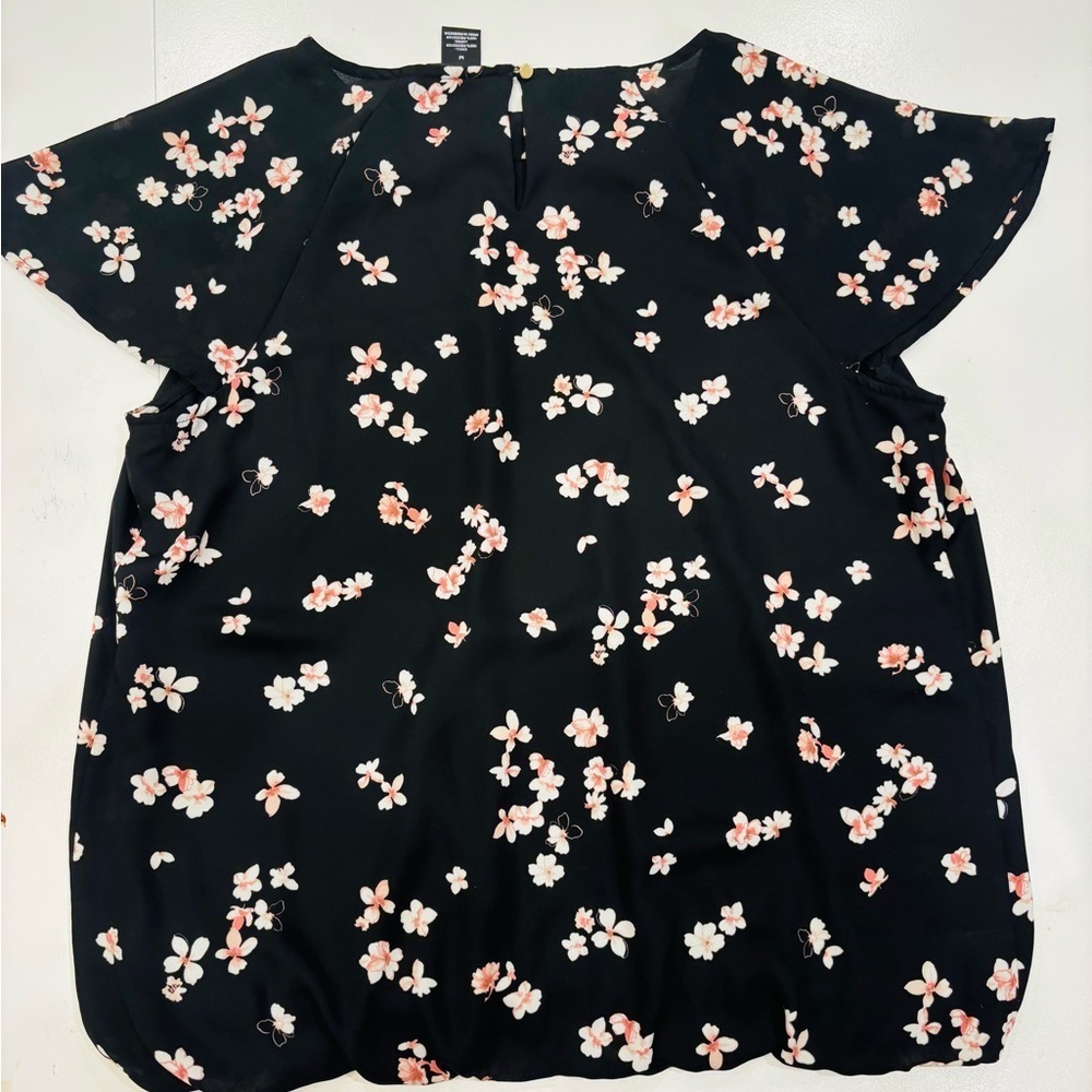 Liz Claiborne Black Floral Blouse size Medium mint condition - Picture 8 of 9
